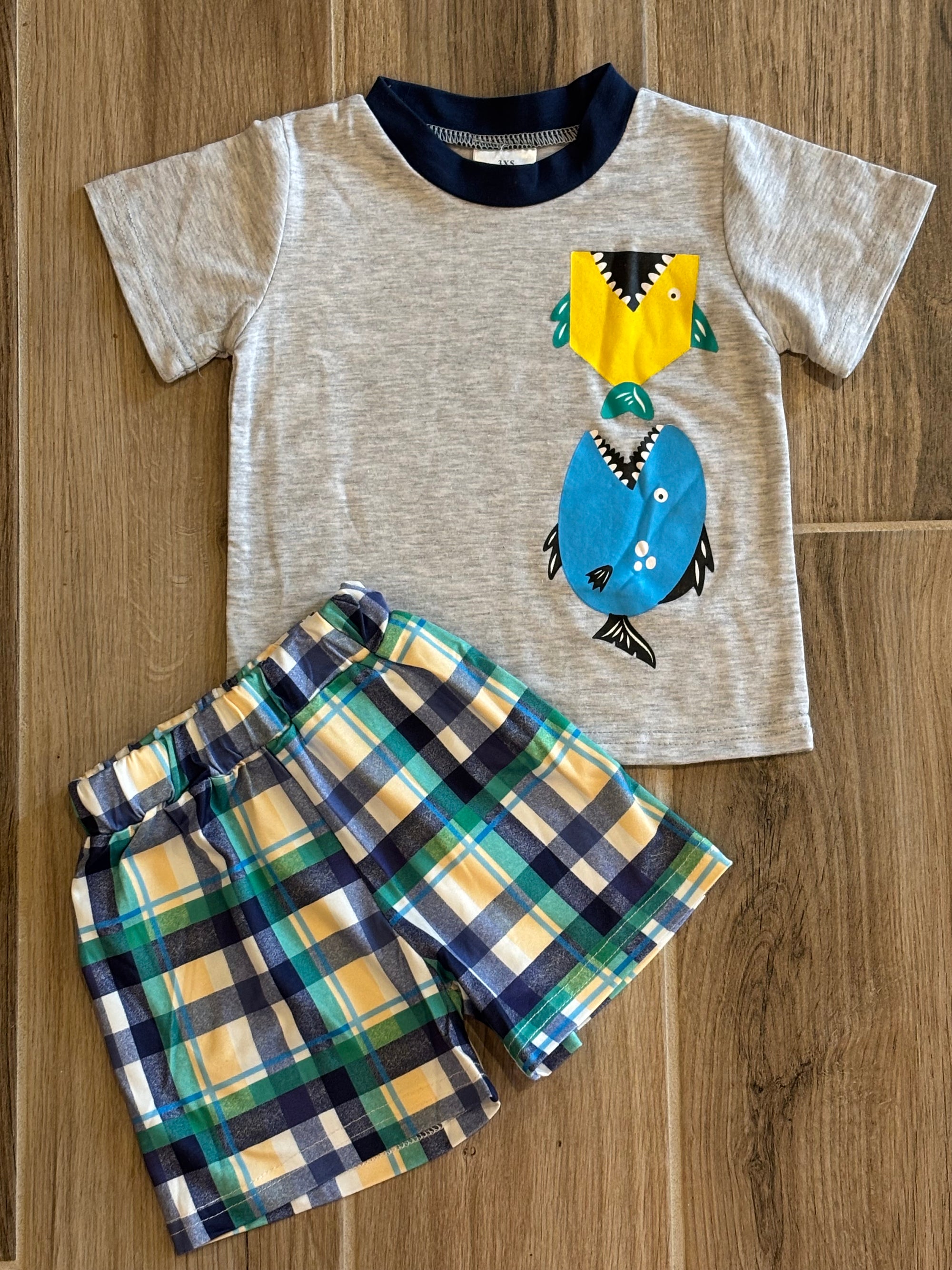 Short Set - Fish w/Plaid Shorts