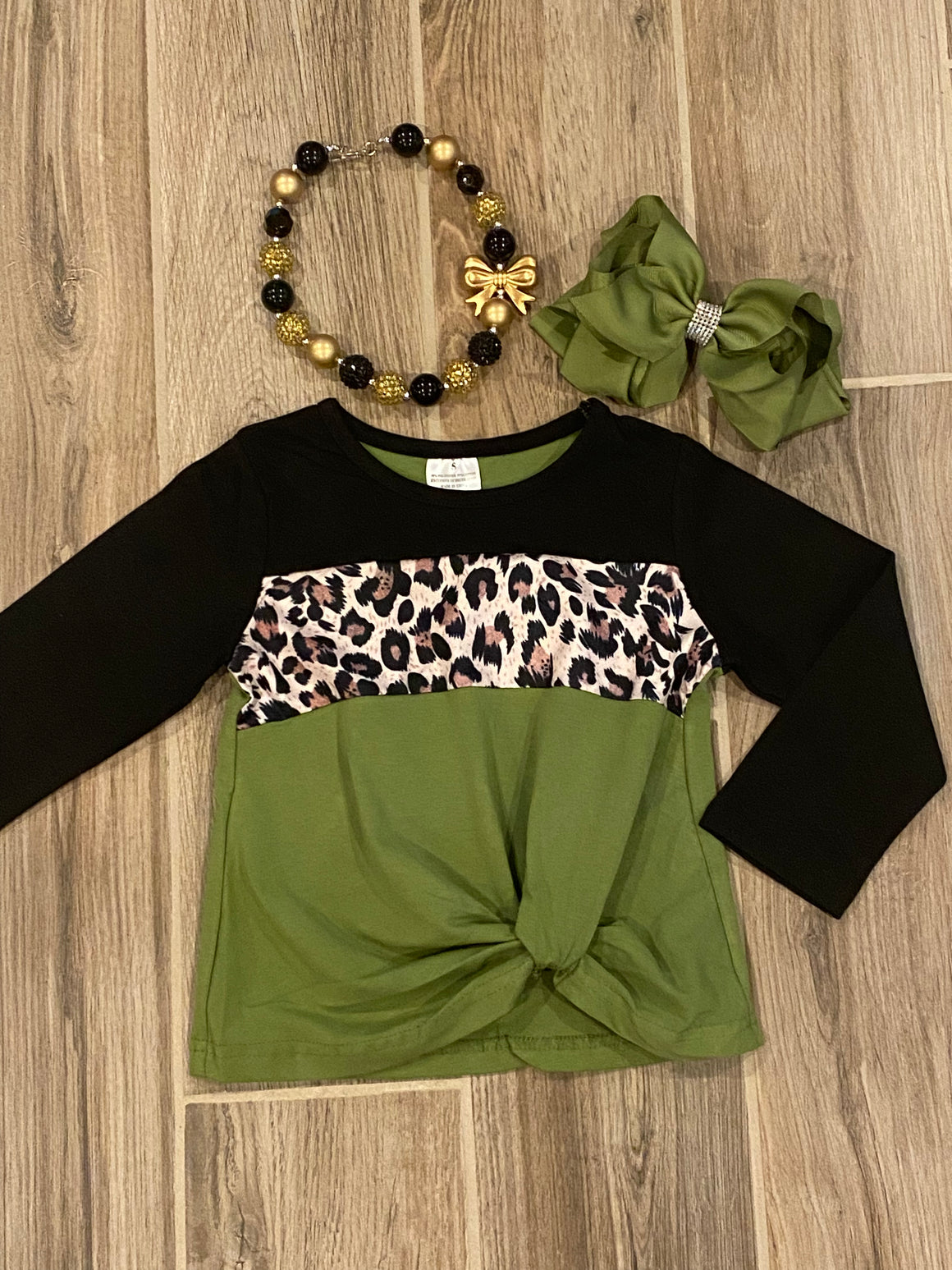 Top - Black/Green Leopard