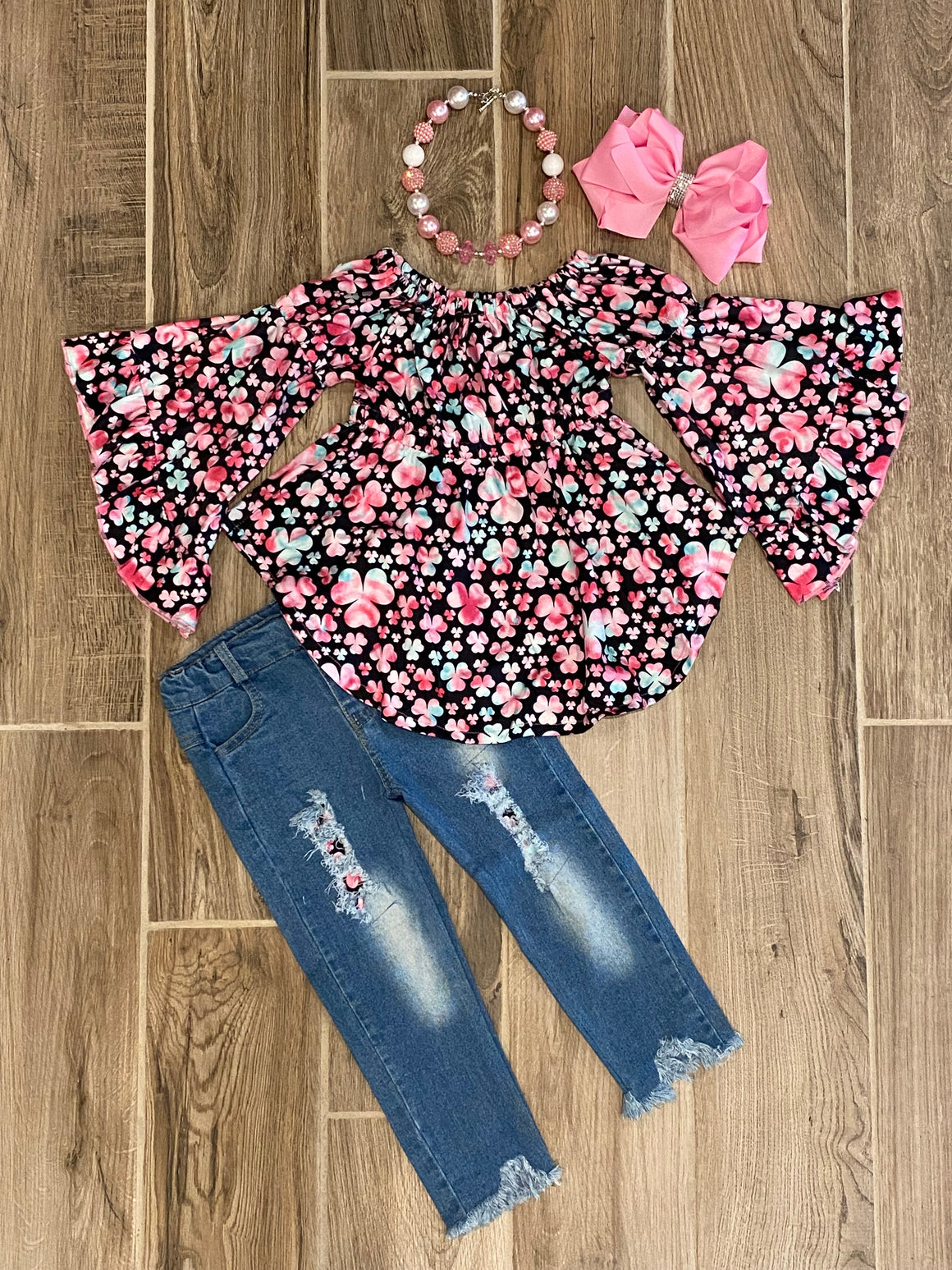 L/S - Clover Print Bell Top w/Jeans